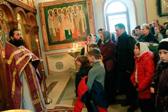 Престольный праздник отметил храм Семи священномучеников Херсонесских