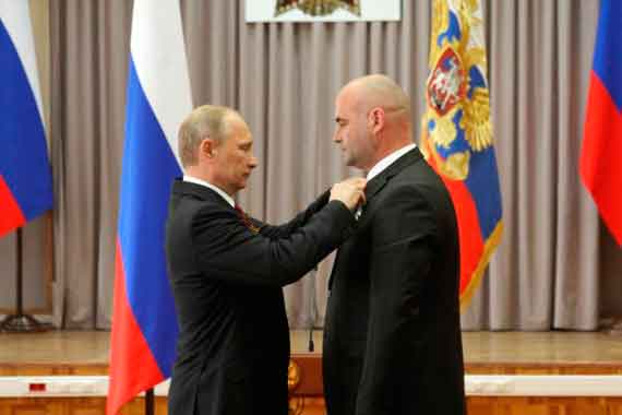 9 Мая 2014 года Владимир Путин в штабе ВМФ в Севастополе вручил Мерцалову орден Мужества