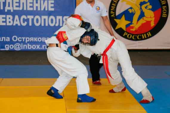 1 июня состоялся финал открытого чемпионата Российской Федерации по армейскому рукопашному бою на призы Губернатора Севастополя Сергея Меняйло.