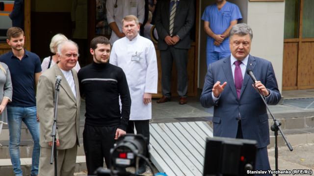 Встреча Геннадия Афанасьева и Юрия Солошенко в Киеве после освобождения из российской тюрьмы. Киев, 14 июня, 2016 года