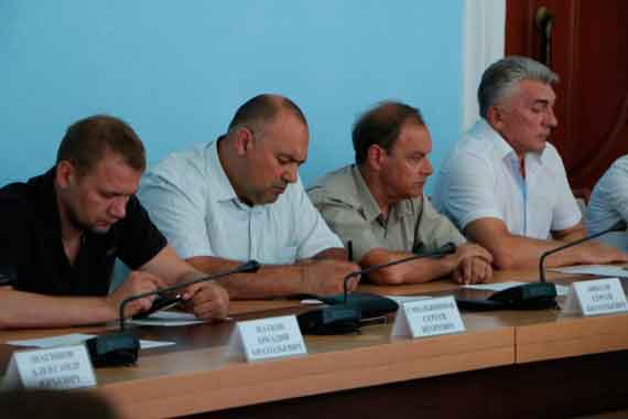 руководители севастопольских отделений политический партий