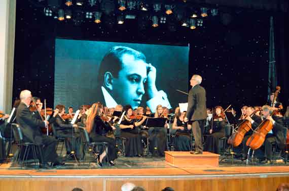 В Севастопольском центре культуры и искусств состоялось открытие первого фестиваля оперной музыки имени Леонида Собинова. 