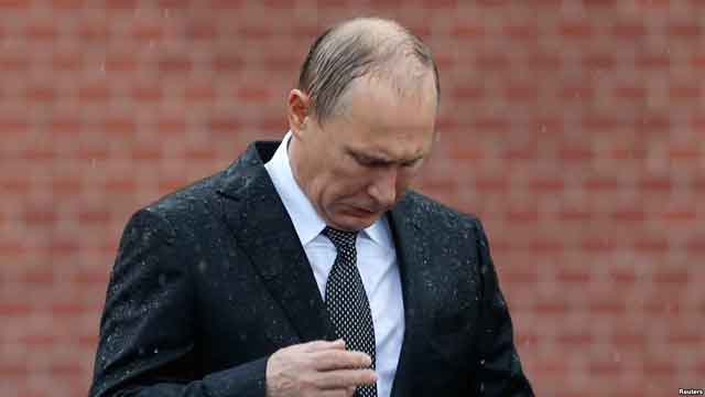 Путин под дождем, мокрый Путин