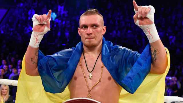 Украинский боксер, чемпион мира в первом тяжелом весе по версии WBO, крымчанин Александр Усик 