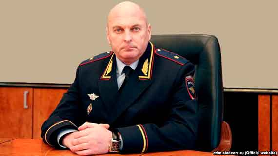 С 2014 года крымской полицией руководит симферополец, бывший начальник местного управления уголовного розыска Сергей Абисов