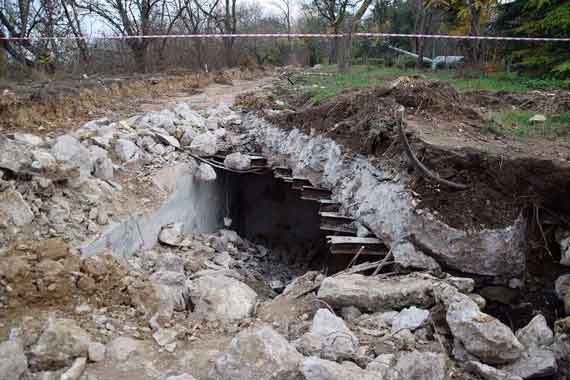 На Малаховом кургане в Севастополе строители обнаружили железобетонное сооружение, предположительно, времён ВОВ