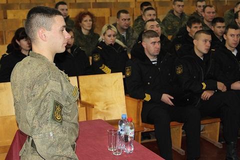 В Севастополе военнослужащего-контрактника уволили из-за употребления наркотиков. Об этом рассказали в пресс-службе Севастопольского гарнизонного суда.