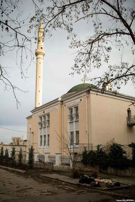 Акъяр Джами – соборная мечеть в Севастополе на улице Кулакова, январь 2018 года