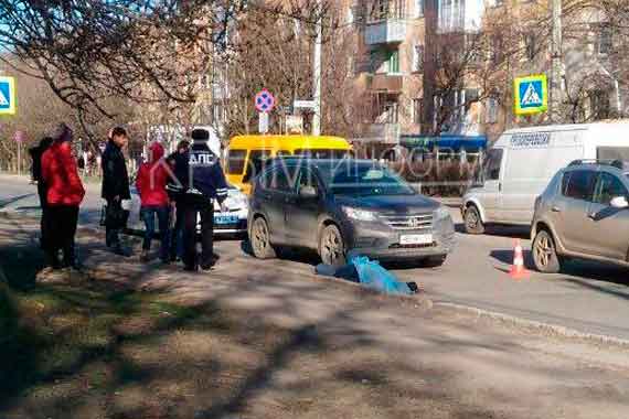 На Дмитрия Ульянова авария, сбили человека насмерть. Большая пробка», — пишут очевидцы в социальных сетях