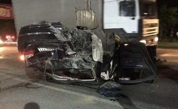 В Симферополе произошло ночное ДТП с участием BMW и Audi. Очевидцы рассказали, что иномарки столкнулись около 2:00 недалеко от автостанции «Западная».