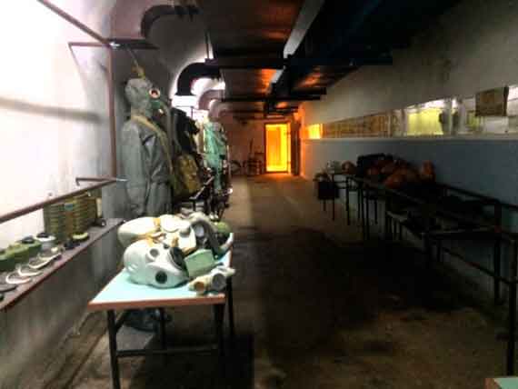 музей  в действующем севастопольском противоатомном убежище 