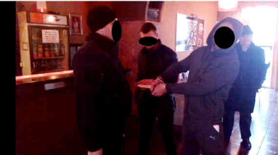 В Севастополе мужчине предъявлено обвинение по факту совершения убийства местного жителя в баре в Гагаринском районе.