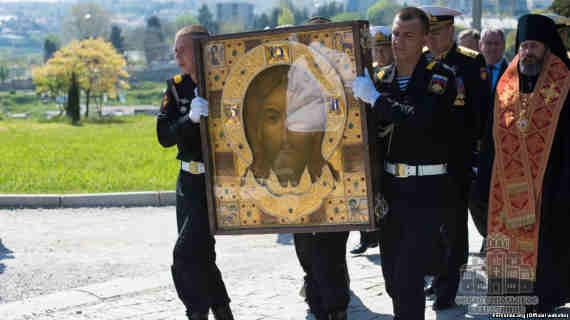 Главную икону храма вооруженных сил России «Спас Нерукотворный» 30 апреля доставили в Севастополь