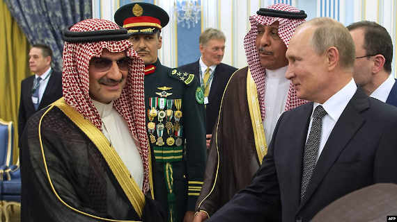 Президент России Владимир Путин и саудовский принц Аль-Валид ибн Талал Аль Сауд