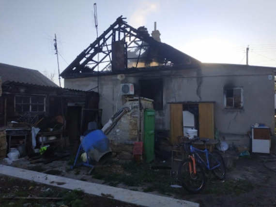 сгорел частный дом по улице Восточная поселка Раздольное