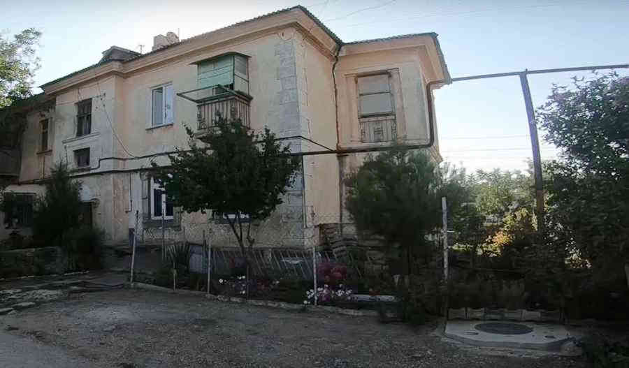 Дом №54 по улице Льва Толстого построен 70 лет назад как временное жильё