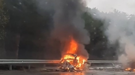 Один человек погиб в пожаре после столкновения двух легковых автомобилей на дороге Севастополь – Ялта