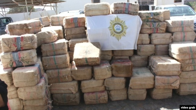 Партию кокаина весом в 9,5 тонн обнаружили на корабле, который пришвартовался в порту столицы Кабо-Верде