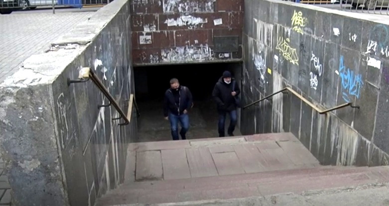 подземный пешеходный переход на остановке «Памятник Матроса Кошки» в Севастополе
