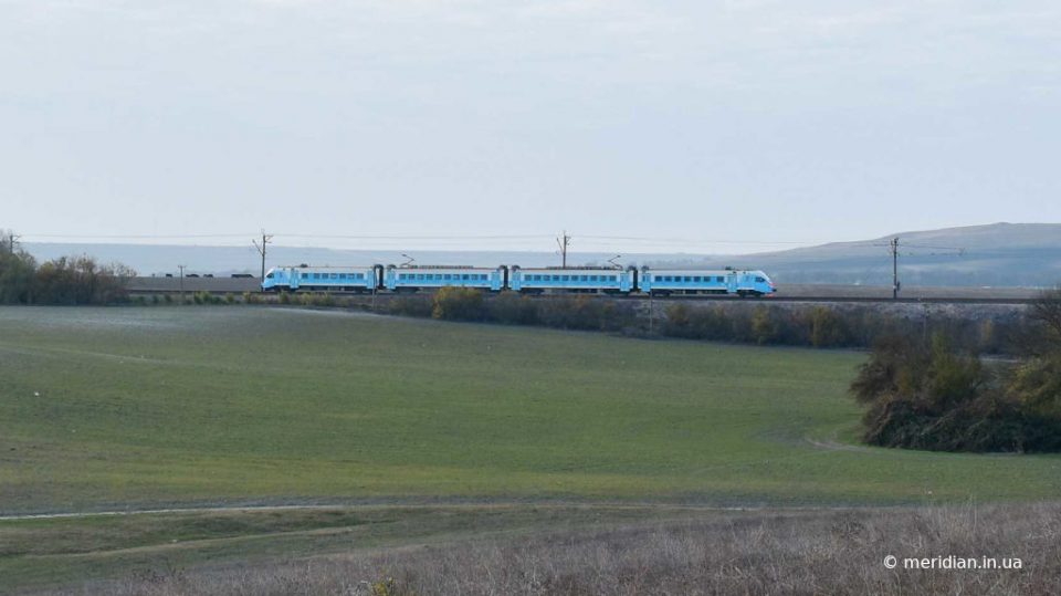 Крымская железная дорога подкорректировала расписание электричек