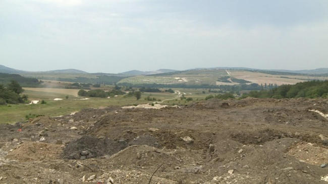 В долине Кара-Коба возле села Хмельницкое выявлено несанкционированное складирование отходов