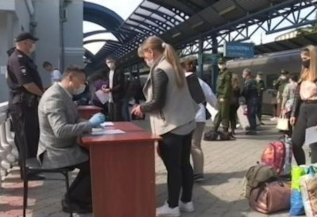 В Севастополь не пустили прибывших по железной дороге 7 человек без QR-кодов