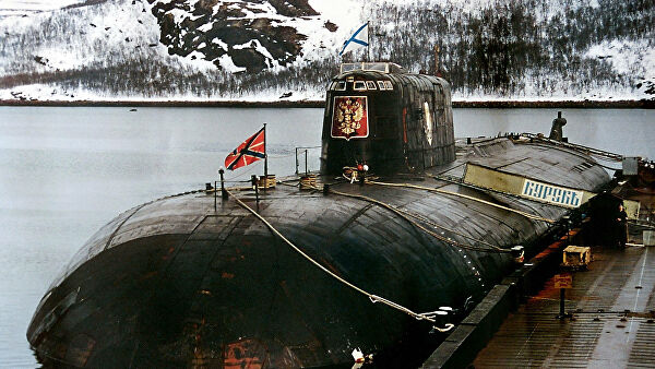 Атомная подводная лодка (АПЛ) "Курск"