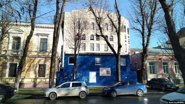 строящееся здание Детского театра искусств в Симферополе