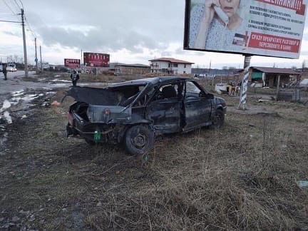 В Симферопольском районе столкнулись легковые автомобили ВАЗ 2114 и Geely. ДТП произошло в селе Доброе