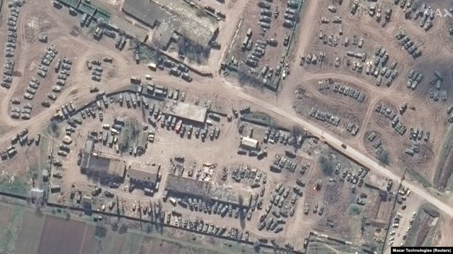 базы снабжения российской армии в Джанкое на севере Крыма