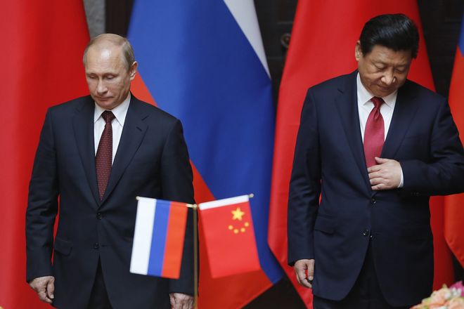 Лидеры России и Китая