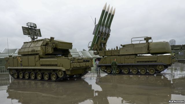 Российская пусковая установка комплекса «Бук-М1» на выставке. Как предполагают, именно с такой сбили лайнер рейса MH17