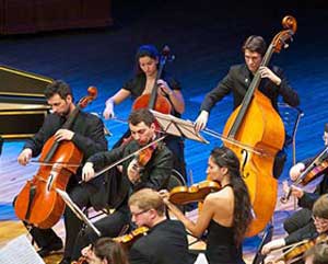 6 октября на сцене Севастопольского центра культуры и искусства (ул. Ленина, 25) состоится большой концерт Государственного академического камерного оркестра России.