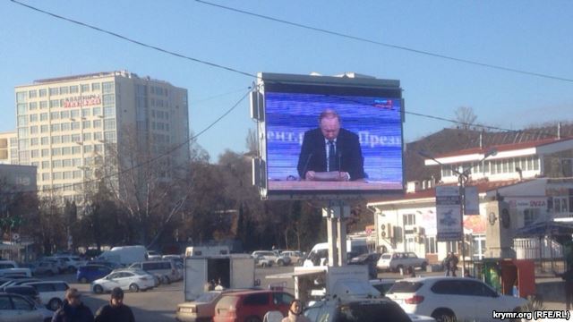 Севастопольцы проигнорировали пресс-конференцию Путина на больших экранах