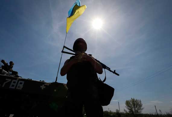 В зоне проведения антитеррористической операции (АТО) Вооруженные силы Украины (ВСУ) приведены в полную боевую готовность