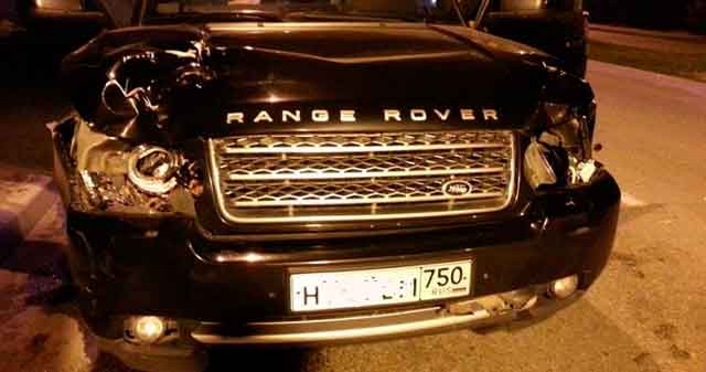 ДТП в Севастополе на ул. Мельника Range Rover Vogue Supercharged
