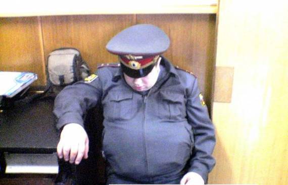 Гагаринские полицейские покрывали разбойника