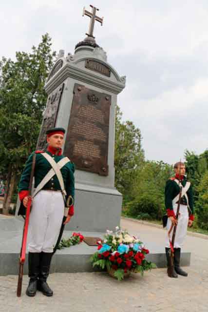 памятник Греческому легиону императора Николая I в Севастополе