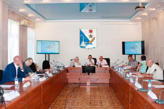 Развитие городских территорий обсудили в Севастополе за круглым столом