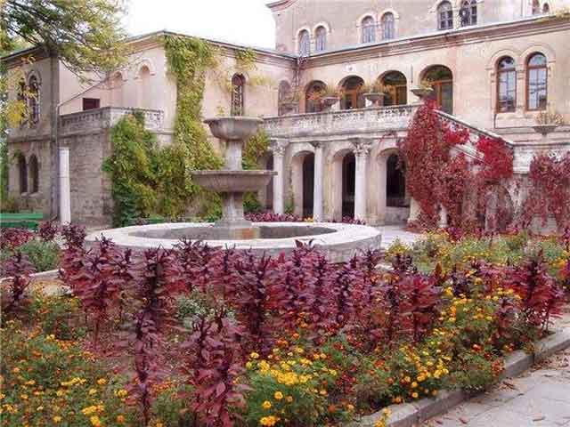 Итальянский дворик в Херсонесе