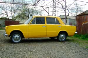 ВАЗ 2101, желтого цвета