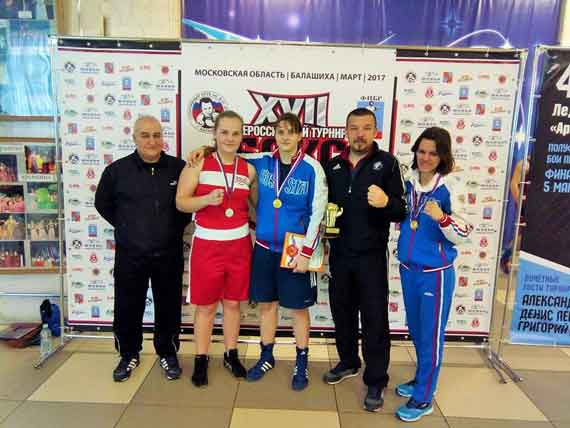 Севастопольские студентки завоевали золотые медали турнира по боксу