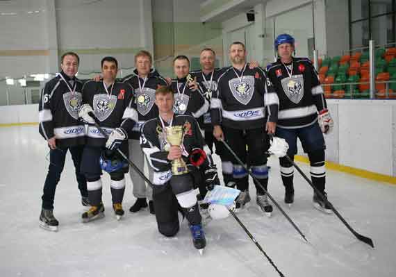 Региональный этап Ночной хоккейной лиги завершился в Крыму