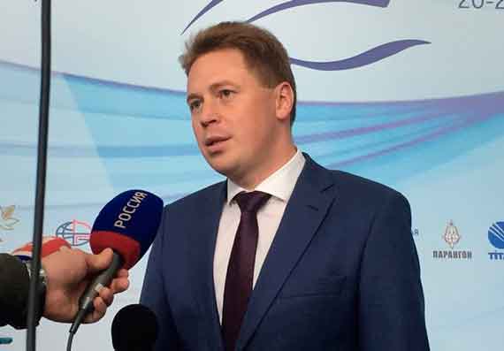 Сегодня, 21 апреля, глава Севастополя Дмитрий Овсянников присоединился к работе Ялтинского международного экономического форума.