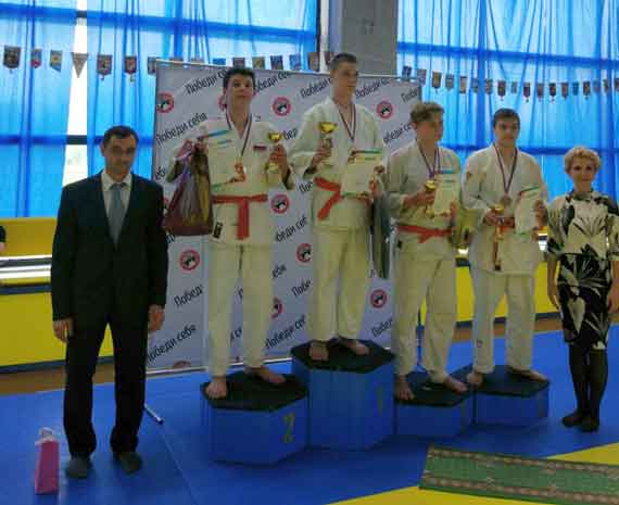 Роман Миронов стал вторым, а Александр Кирилюк третьим на юношеских соревнованиях в Дзержинске