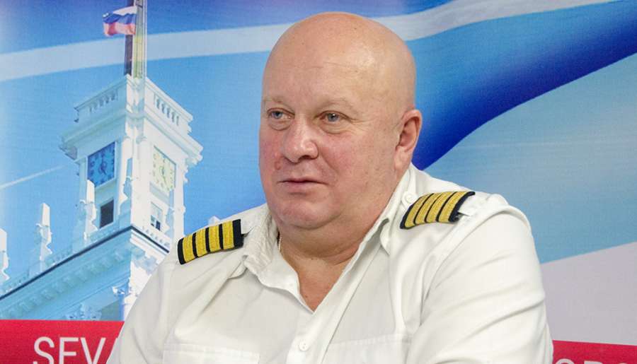 Заслуженный пилот России Вадим Базыкин