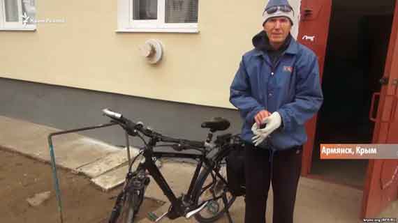 Крымский пенсионер Иван Трух отправляется на велосипеде в Херсонскую область