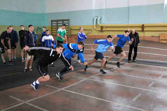 Футбольные арбитры прошли тестирование в Симферополе
