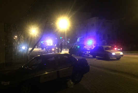 В ночь с 9 на 10 марта в Севастополе на улице Николая Музыки произошла авария с участием пешехода и автомобиля «Ягуар»