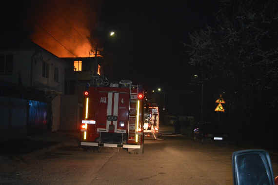 В Севастополе в ночь с 6 на 7 апреля произошёл пожар в садовом товариществе «Маяк 25»